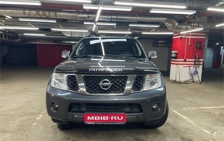 Nissan Pathfinder, 2012 год, 1 800 000 рублей, 1 фотография