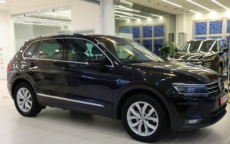 Volkswagen Tiguan II, 2018 год, 2 350 000 рублей, 5 фотография