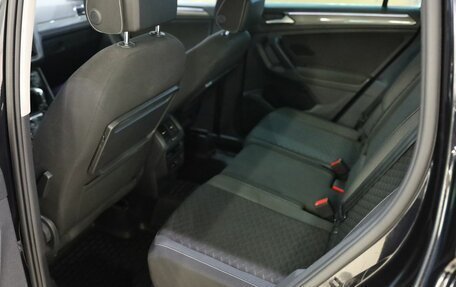 Volkswagen Tiguan II, 2018 год, 2 350 000 рублей, 14 фотография