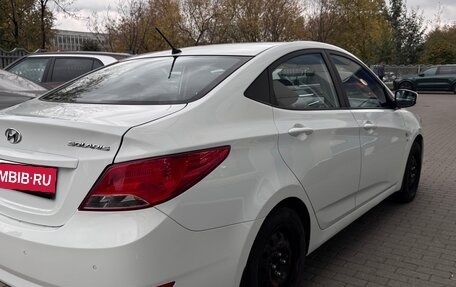 Hyundai Solaris II рестайлинг, 2014 год, 800 000 рублей, 3 фотография