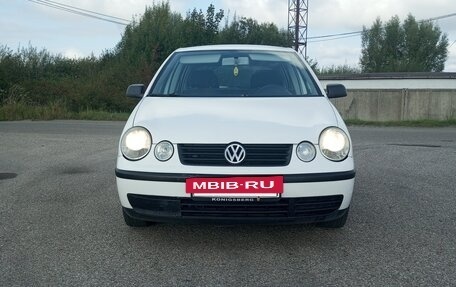 Volkswagen Polo IV рестайлинг, 2002 год, 290 000 рублей, 2 фотография