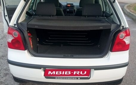 Volkswagen Polo IV рестайлинг, 2002 год, 290 000 рублей, 14 фотография