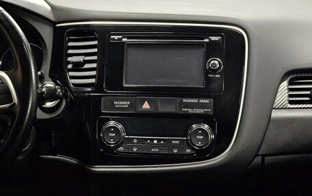 Mitsubishi Outlander III рестайлинг 3, 2013 год, 1 730 000 рублей, 19 фотография