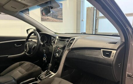 Hyundai i30 II рестайлинг, 2013 год, 930 000 рублей, 14 фотография