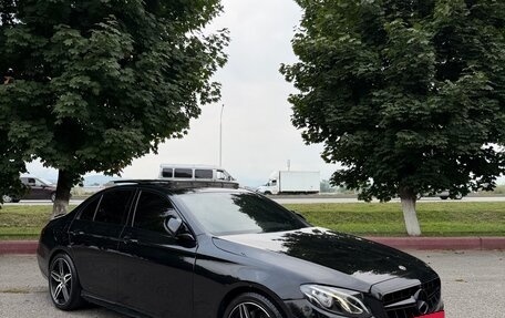 Mercedes-Benz E-Класс, 2017 год, 2 550 000 рублей, 2 фотография