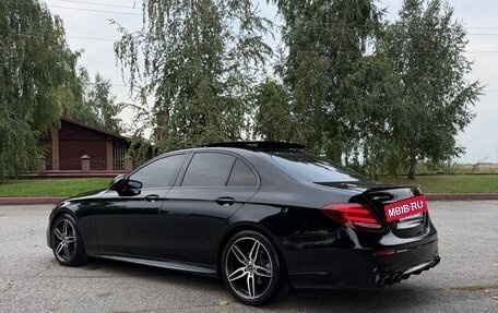 Mercedes-Benz E-Класс, 2017 год, 2 550 000 рублей, 5 фотография