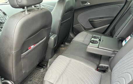 Opel Astra J, 2013 год, 619 000 рублей, 10 фотография