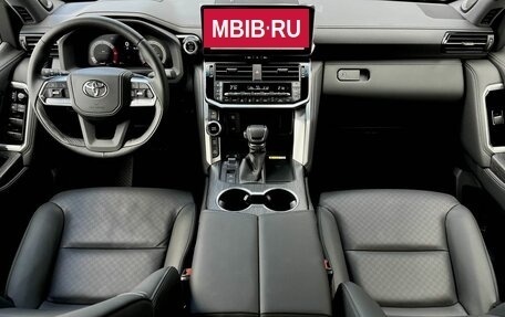Toyota Land Cruiser, 2026 год, 15 990 000 рублей, 10 фотография