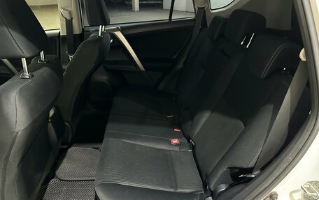 Toyota RAV4, 2013 год, 1 740 000 рублей, 21 фотография