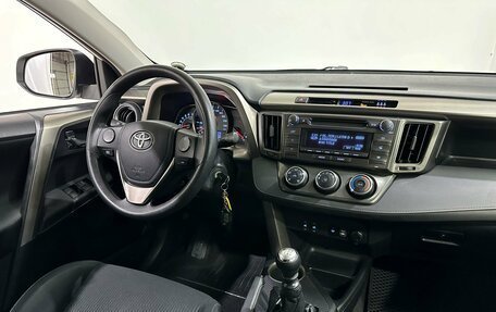 Toyota RAV4, 2013 год, 1 740 000 рублей, 14 фотография