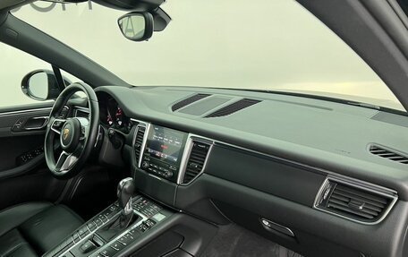 Porsche Macan I рестайлинг, 2018 год, 3 190 000 рублей, 15 фотография