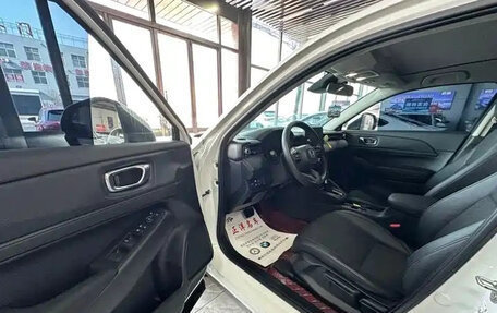 Honda Vezel, 2023 год, 1 377 000 рублей, 6 фотография