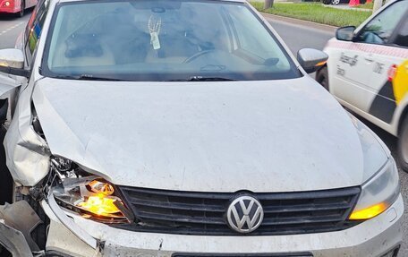 Volkswagen Jetta VI, 2015 год, 560 000 рублей, 6 фотография