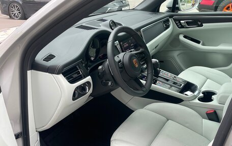 Porsche Macan I рестайлинг, 2026 год, 10 900 000 рублей, 6 фотография