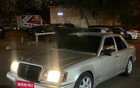 Mercedes-Benz W124, 1987 год, 250 000 рублей, 2 фотография