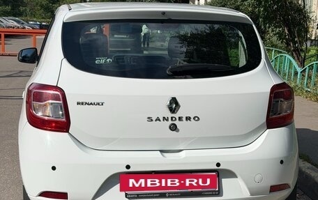 Renault Sandero II рестайлинг, 2015 год, 800 000 рублей, 5 фотография