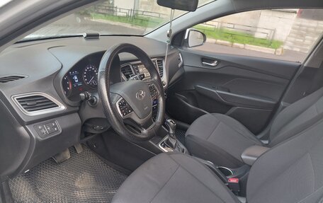 Hyundai Solaris II рестайлинг, 2019 год, 1 050 000 рублей, 13 фотография