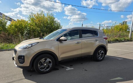 KIA Sportage IV рестайлинг, 2018 год, 2 080 000 рублей, 3 фотография