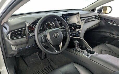 Toyota Camry, 2021 год, 3 190 000 рублей, 7 фотография