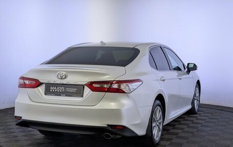 Toyota Camry, 2021 год, 3 190 000 рублей, 22 фотография