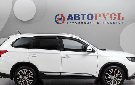 Mitsubishi Outlander III рестайлинг 3, 2016 год, 1 345 000 рублей, 5 фотография