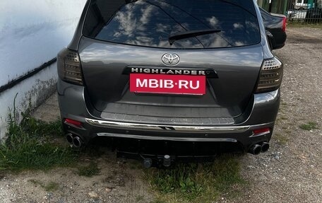Toyota Highlander III, 2011 год, 1 800 000 рублей, 6 фотография