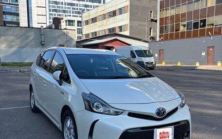 Toyota Prius Alpha I (ZVW40/41), 2020 год, 2 350 000 рублей, 1 фотография