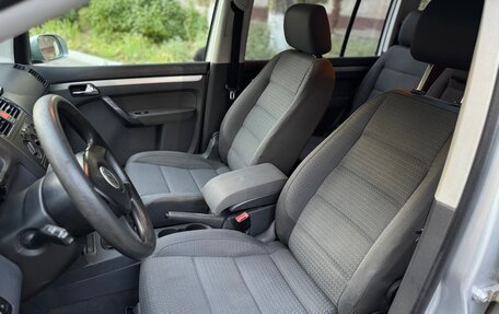 Volkswagen Touran III, 2004 год, 650 000 рублей, 10 фотография