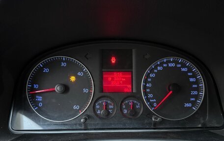 Volkswagen Touran III, 2004 год, 650 000 рублей, 14 фотография