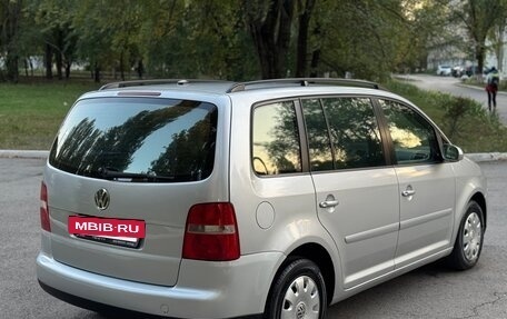 Volkswagen Touran III, 2004 год, 650 000 рублей, 6 фотография