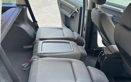 Volkswagen Touran III, 2004 год, 650 000 рублей, 19 фотография