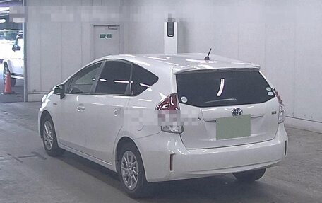 Toyota Prius Alpha I (ZVW40/41), 2020 год, 2 350 000 рублей, 5 фотография
