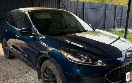 Ford Escape III, 2019 год, 1 880 000 рублей, 3 фотография