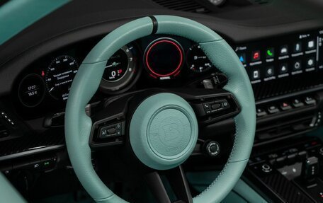 Porsche 911, 2023 год, 87 630 000 рублей, 27 фотография