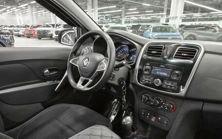 Renault Logan II, 2019 год, 799 000 рублей, 9 фотография