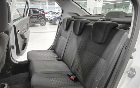 Renault Logan II, 2019 год, 799 000 рублей, 6 фотография
