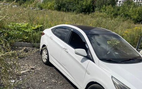 Hyundai Solaris II рестайлинг, 2015 год, 385 000 рублей, 8 фотография