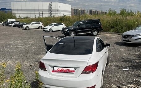 Hyundai Solaris II рестайлинг, 2015 год, 385 000 рублей, 2 фотография