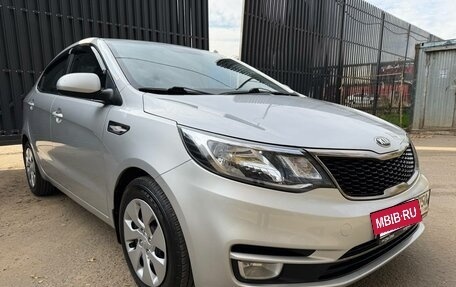 KIA Rio III рестайлинг, 2015 год, 955 000 рублей, 3 фотография