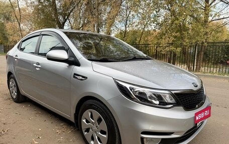 KIA Rio III рестайлинг, 2015 год, 955 000 рублей, 20 фотография