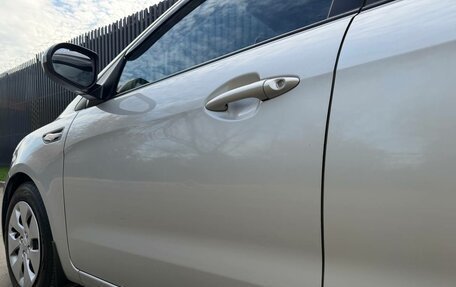 KIA Rio III рестайлинг, 2015 год, 955 000 рублей, 38 фотография