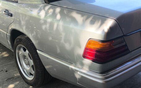Mercedes-Benz E-Класс, 1992 год, 515 000 рублей, 6 фотография