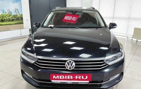 Volkswagen Passat B8 рестайлинг, 2018 год, 1 600 000 рублей, 2 фотография