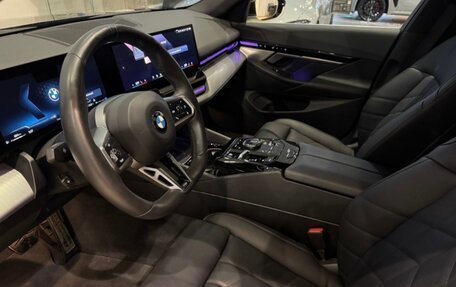BMW 5 серия, 2024 год, 7 340 000 рублей, 4 фотография