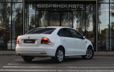Volkswagen Polo VI (EU Market), 2019 год, 1 345 000 рублей, 2 фотография