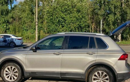 Volkswagen Tiguan II, 2017 год, 2 300 000 рублей, 4 фотография