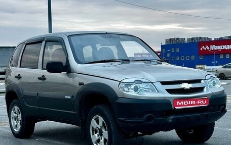 Chevrolet Niva I рестайлинг, 2010 год, 380 000 рублей, 1 фотография