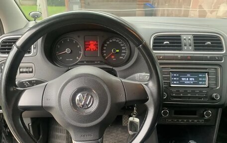 Volkswagen Polo VI (EU Market), 2012 год, 750 000 рублей, 7 фотография