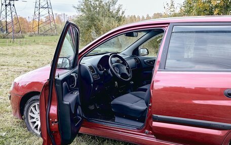 Mitsubishi Space Star I рестайлинг, 2004 год, 380 000 рублей, 12 фотография