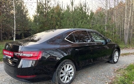 Skoda Superb III рестайлинг, 2017 год, 1 930 000 рублей, 4 фотография